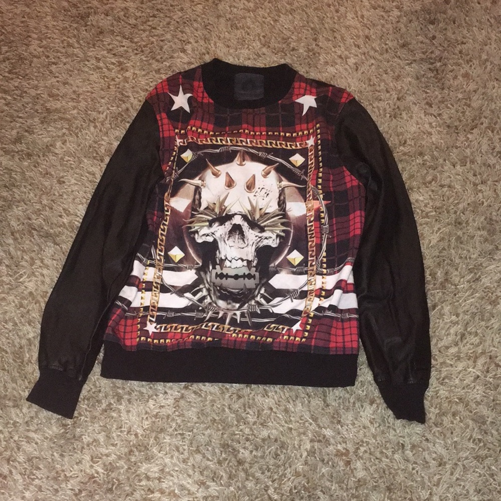 Akademiks sweater